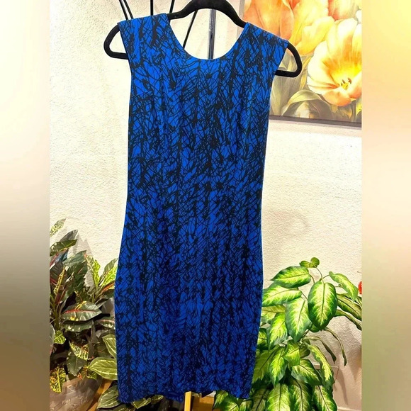 Milly Scribble-Print Midi Sheath Dress size 4 - Picture 2 of 10